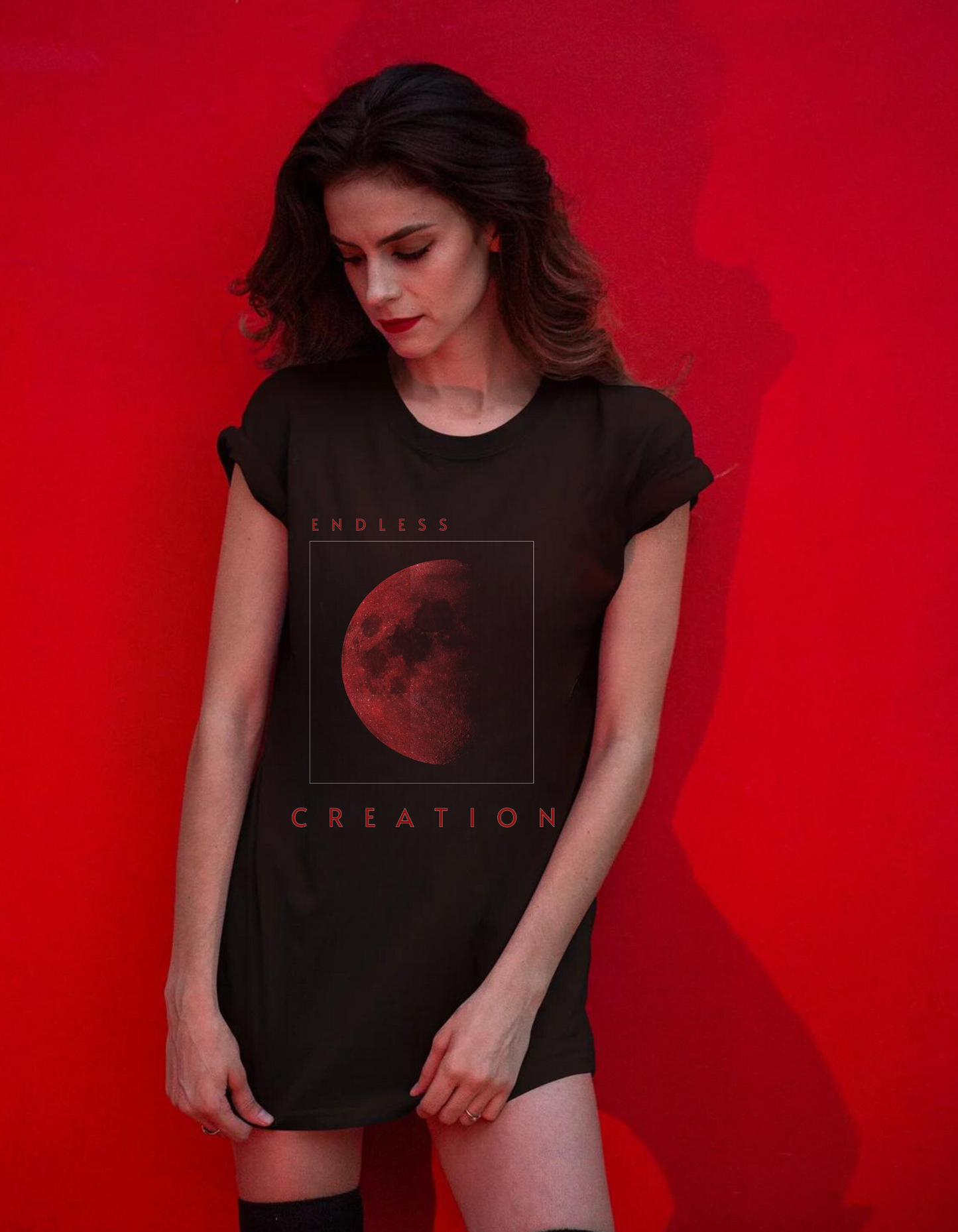 Red Moon Graphic T-Shirt: Celestial Witchy Top, Astrology Gift