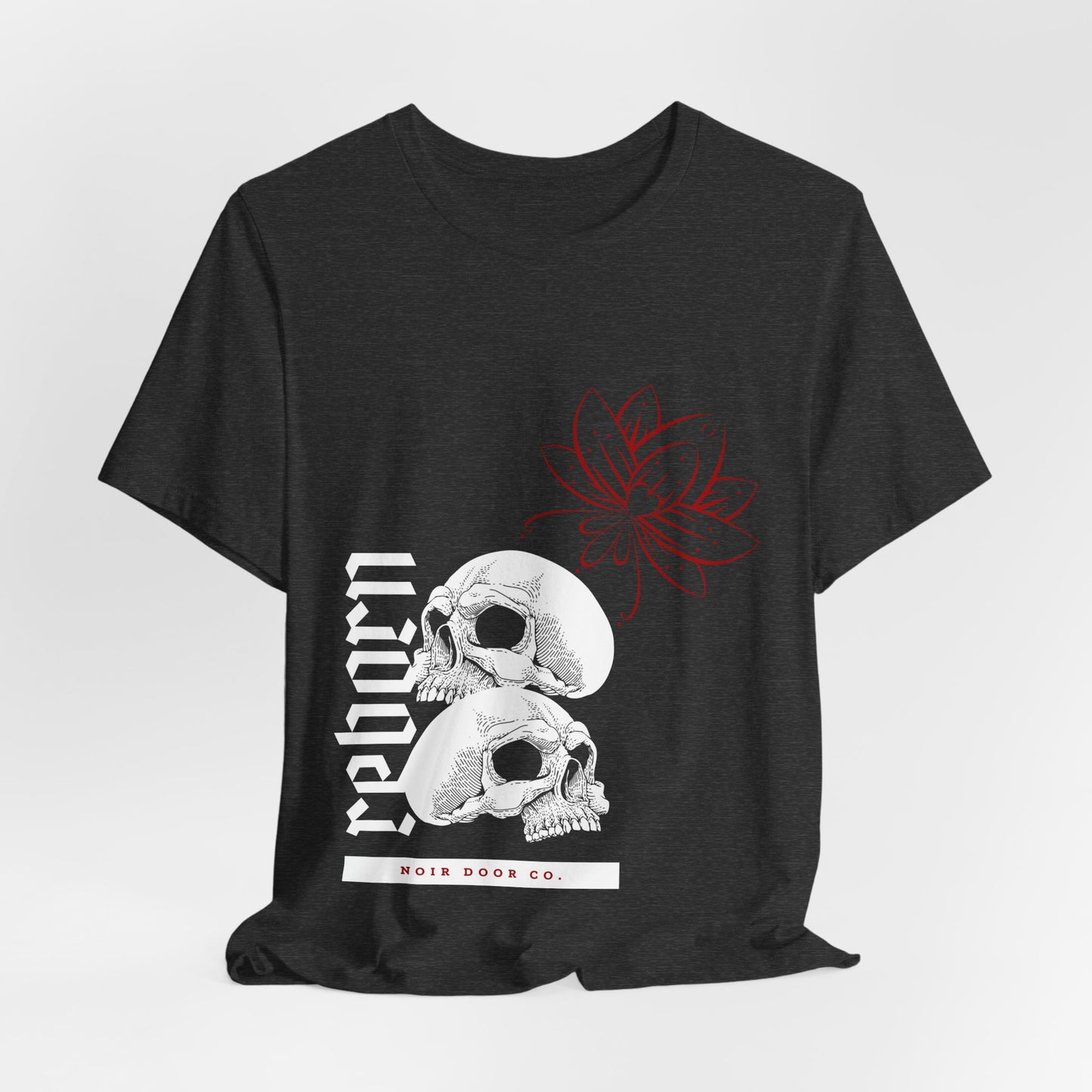Reborn Skull Graphic Tee: Gothic Crown Design