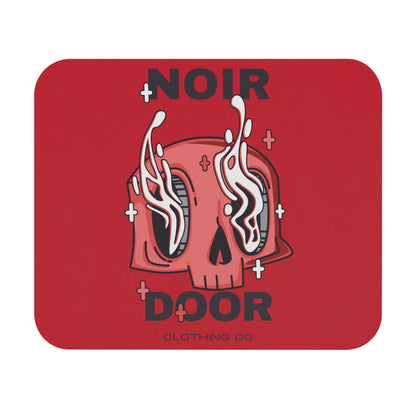 Edgy Melting Skull Mouse Pad: Gothic Gamer Desk Decor