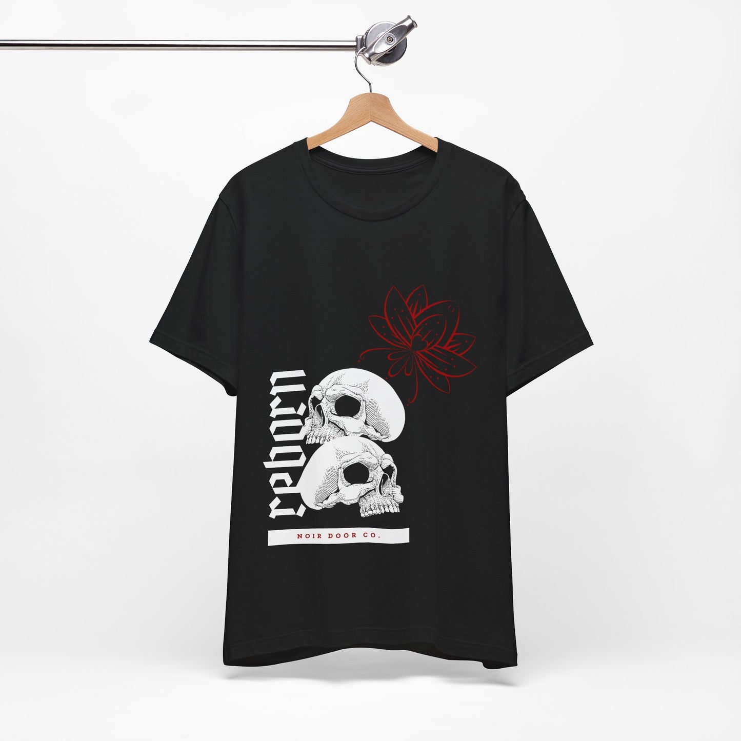 Reborn Skull Graphic Tee: Gothic Crown Design